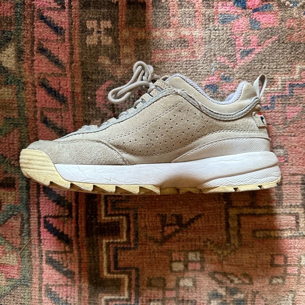 Fila Disrupter II Premium Sneaker Trainers 5FM00038-063 Grey Suede size 7.5